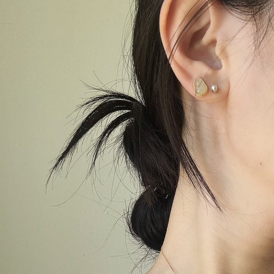 White Blessing Stud Earrings
