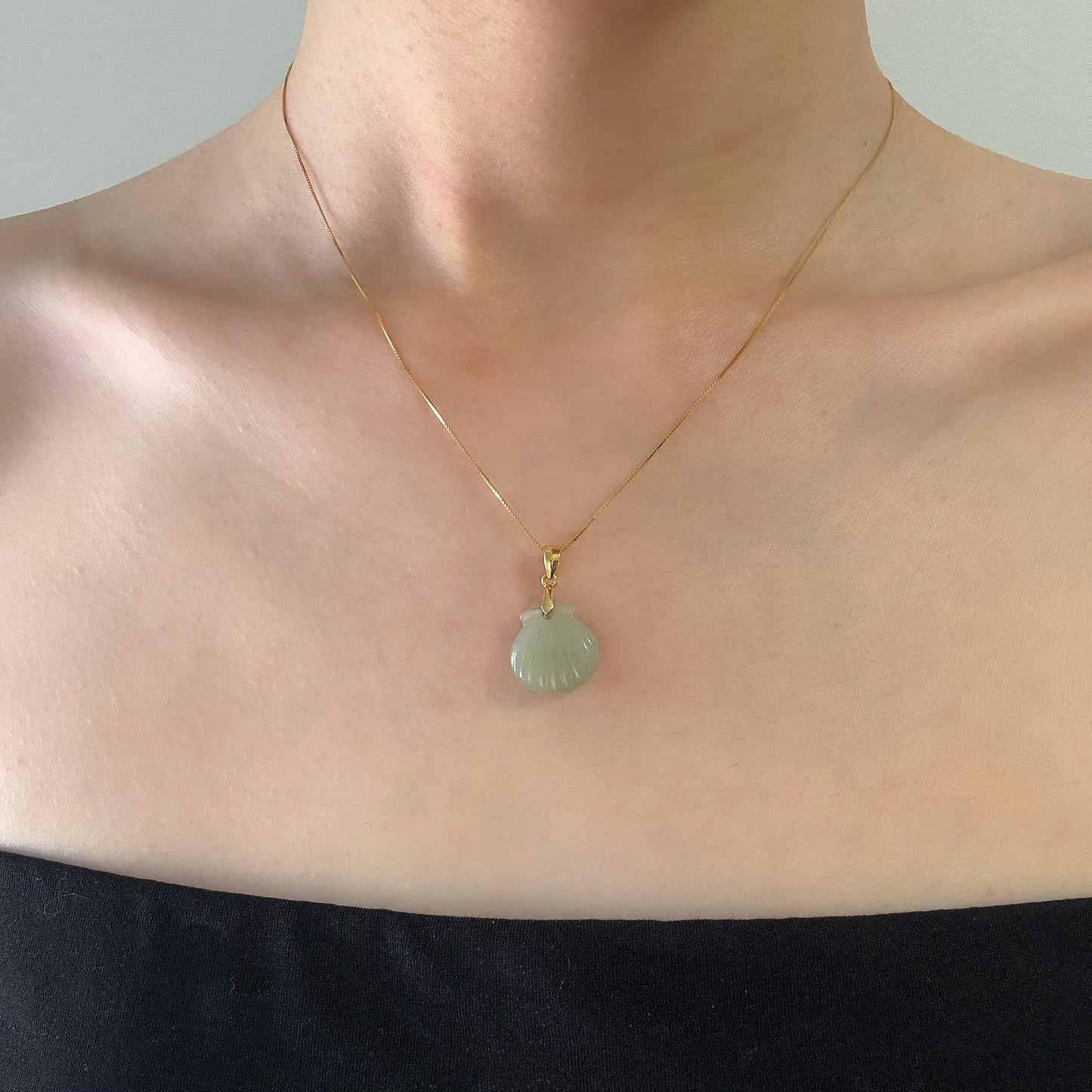 Jade Shell Pendant Silver Necklace