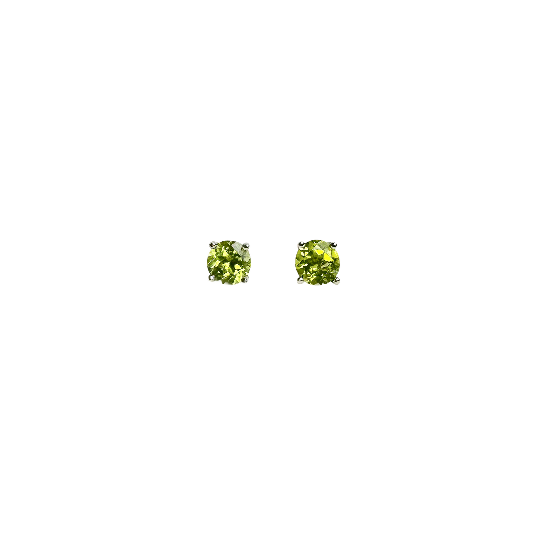 Natural peridot studearrings in 925 sterling silver claw setting.